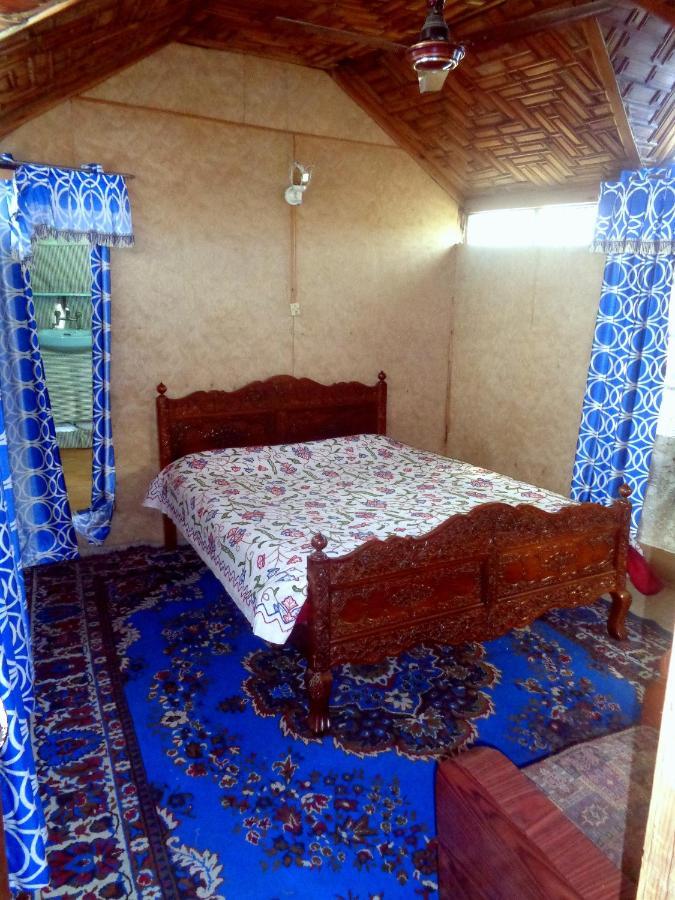 Raja'S Palace Houseboat - Kashmir Srīnagar Exteriér fotografie