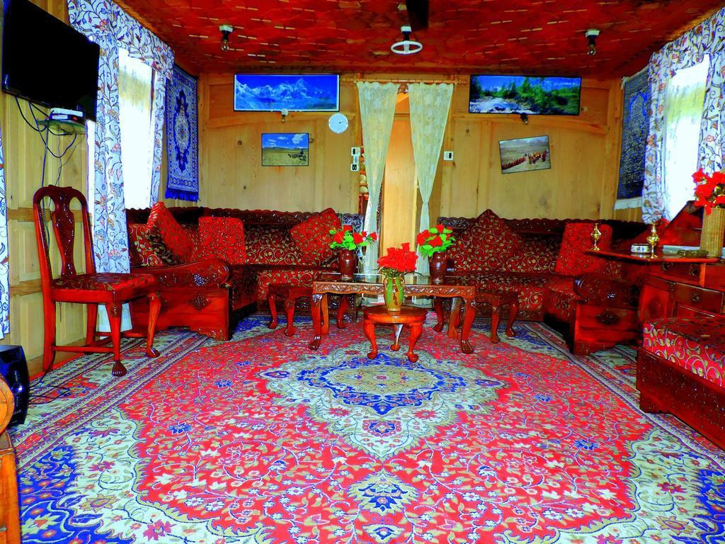 Raja'S Palace Houseboat - Kashmir Srīnagar Exteriér fotografie